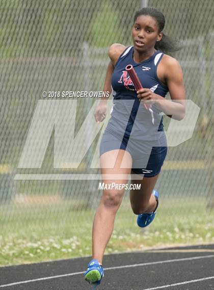 Thumbnail 2 in Butler Invitational photogallery.