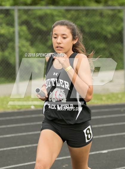 Thumbnail 3 in Butler Invitational photogallery.