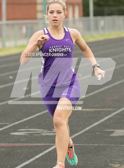 Thumbnail 2 in Butler Invitational photogallery.