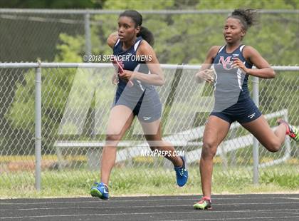 Thumbnail 2 in Butler Invitational photogallery.