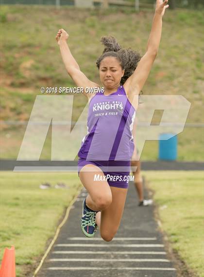 Thumbnail 3 in Butler Invitational photogallery.