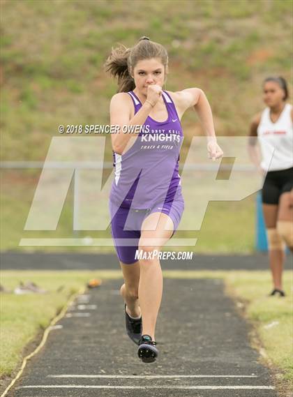 Thumbnail 3 in Butler Invitational photogallery.