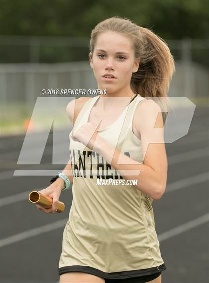 Thumbnail 2 in Butler Invitational photogallery.