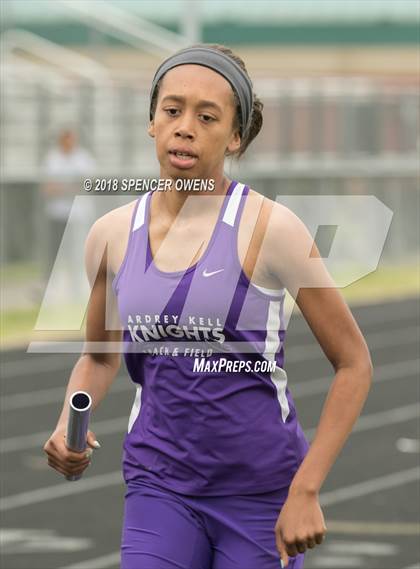 Thumbnail 2 in Butler Invitational photogallery.