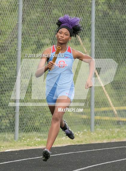 Thumbnail 2 in Butler Invitational photogallery.