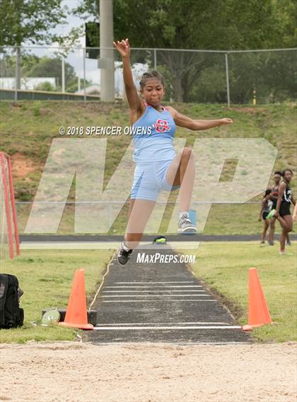 Thumbnail 3 in Butler Invitational photogallery.