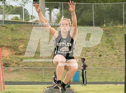 Thumbnail 2 in Butler Invitational photogallery.