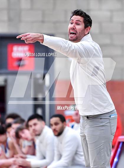 Thumbnail 1 in Los Alamitos @ Mater Dei (Nike Extravaganza) photogallery.