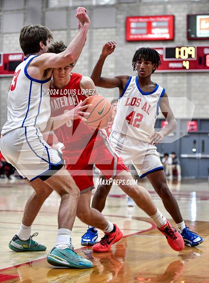 Thumbnail 1 in Los Alamitos @ Mater Dei (Nike Extravaganza) photogallery.