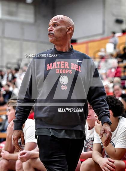 Thumbnail 3 in Los Alamitos @ Mater Dei (Nike Extravaganza) photogallery.
