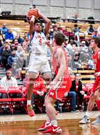 Photo from the gallery "Los Alamitos @ Mater Dei (Nike Extravaganza)"