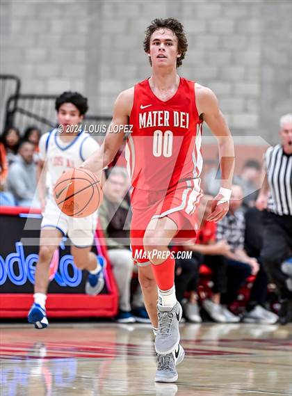 Thumbnail 1 in Los Alamitos @ Mater Dei (Nike Extravaganza) photogallery.