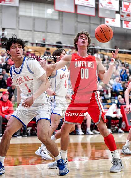 Thumbnail 2 in Los Alamitos @ Mater Dei (Nike Extravaganza) photogallery.