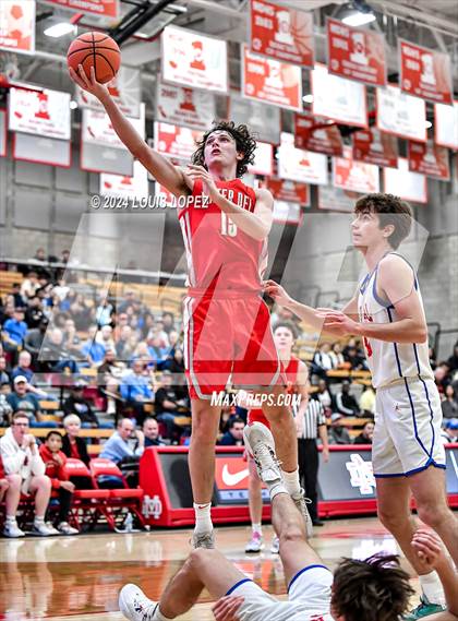 Thumbnail 1 in Los Alamitos @ Mater Dei (Nike Extravaganza) photogallery.