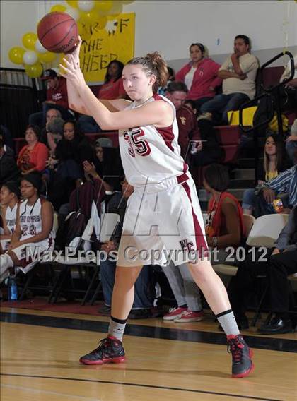 Thumbnail 3 in Mesa Verde vs. West Campus photogallery.