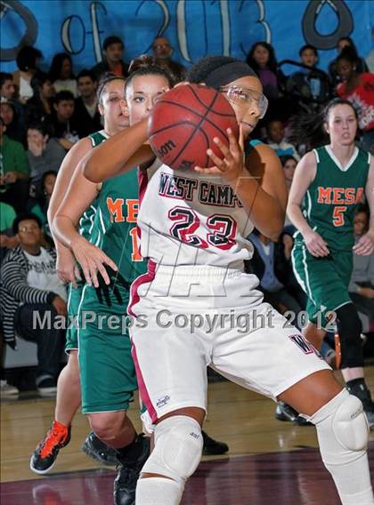 Thumbnail 2 in Mesa Verde vs. West Campus photogallery.