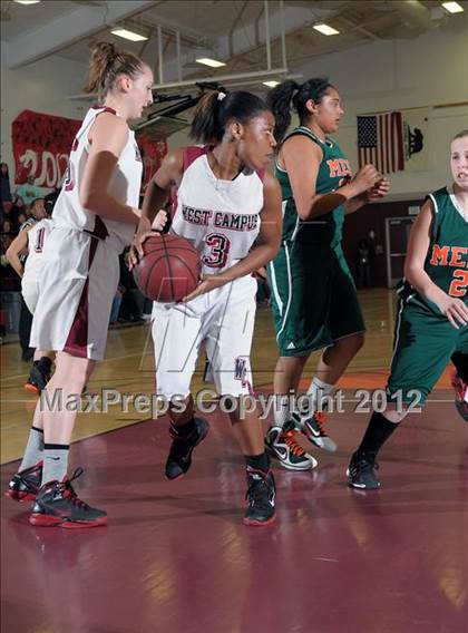 Thumbnail 3 in Mesa Verde vs. West Campus photogallery.