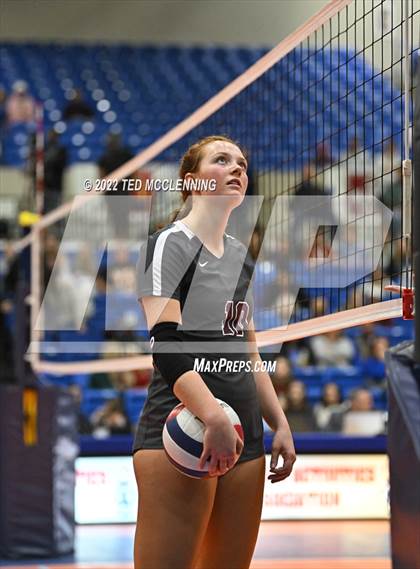 Thumbnail 1 in Benton vs. Valley View (AAA 5A State Final) photogallery.