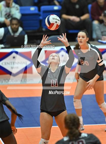 Thumbnail 3 in Benton vs. Valley View (AAA 5A State Final) photogallery.