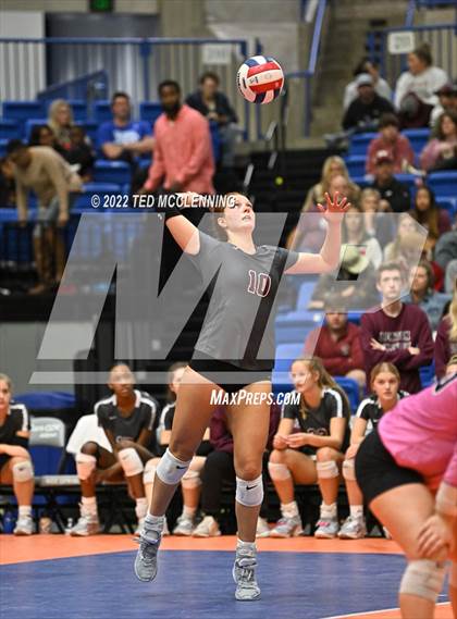 Thumbnail 2 in Benton vs. Valley View (AAA 5A State Final) photogallery.