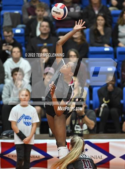 Thumbnail 3 in Benton vs. Valley View (AAA 5A State Final) photogallery.