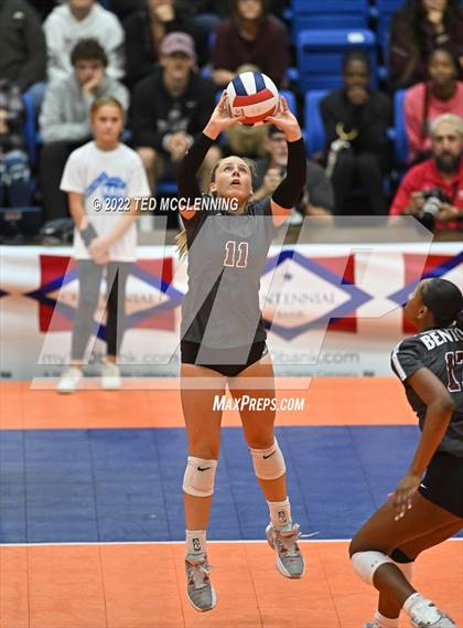 Thumbnail 3 in Benton vs. Valley View (AAA 5A State Final) photogallery.
