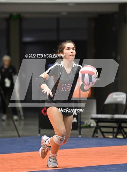 Thumbnail 2 in Benton vs. Valley View (AAA 5A State Final) photogallery.