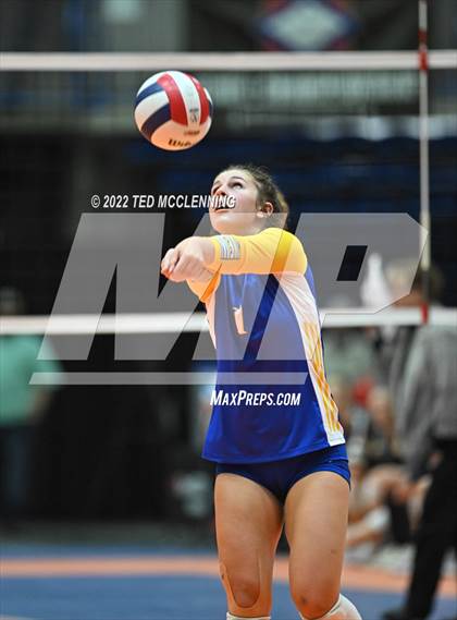 Thumbnail 3 in Benton vs. Valley View (AAA 5A State Final) photogallery.