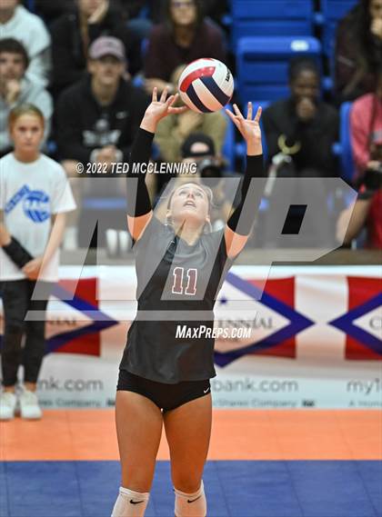 Thumbnail 2 in Benton vs. Valley View (AAA 5A State Final) photogallery.