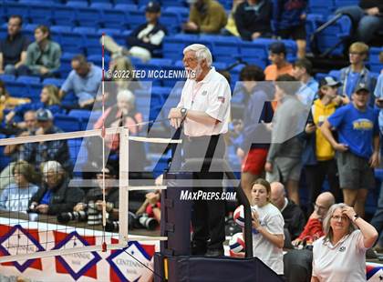 Thumbnail 2 in Benton vs. Valley View (AAA 5A State Final) photogallery.