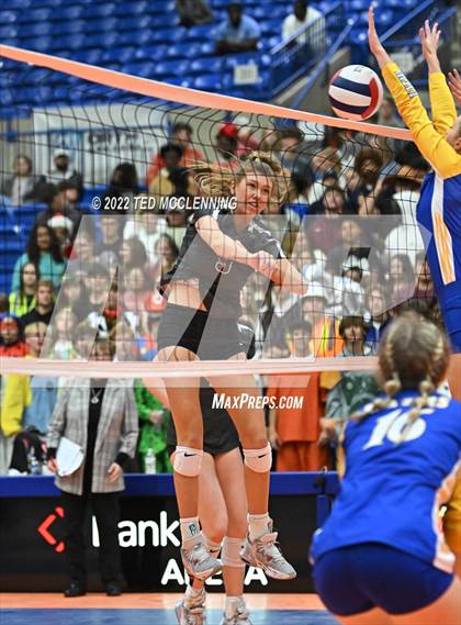 Thumbnail 3 in Benton vs. Valley View (AAA 5A State Final) photogallery.