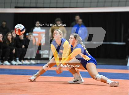 Thumbnail 2 in Benton vs. Valley View (AAA 5A State Final) photogallery.