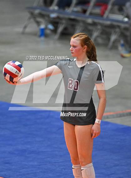 Thumbnail 2 in Benton vs. Valley View (AAA 5A State Final) photogallery.