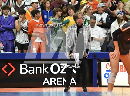 Thumbnail 3 in Benton vs. Valley View (AAA 5A State Final) photogallery.