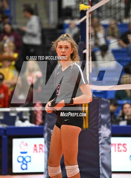 Thumbnail 2 in Benton vs. Valley View (AAA 5A State Final) photogallery.