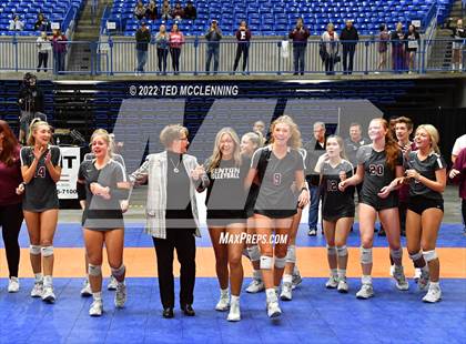 Thumbnail 3 in Benton vs. Valley View (AAA 5A State Final) photogallery.