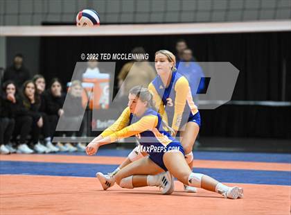 Thumbnail 2 in Benton vs. Valley View (AAA 5A State Final) photogallery.