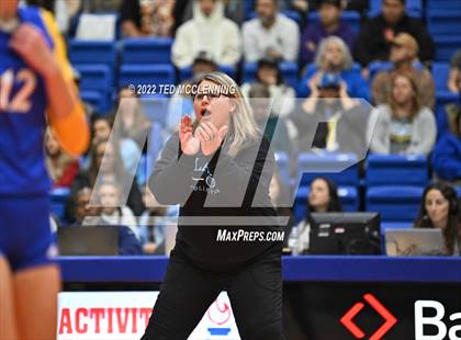 Thumbnail 3 in Benton vs. Valley View (AAA 5A State Final) photogallery.