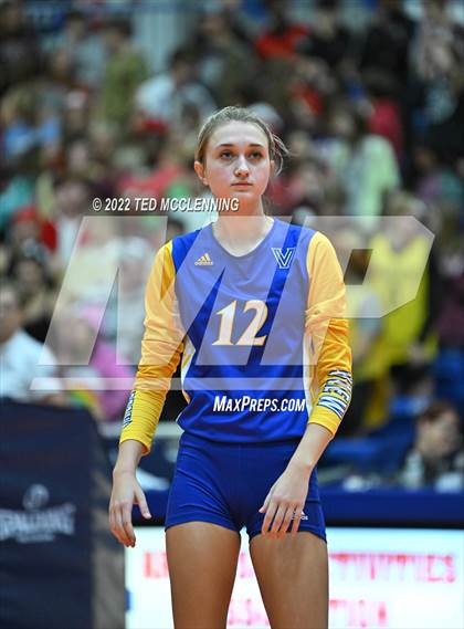 Thumbnail 3 in Benton vs. Valley View (AAA 5A State Final) photogallery.