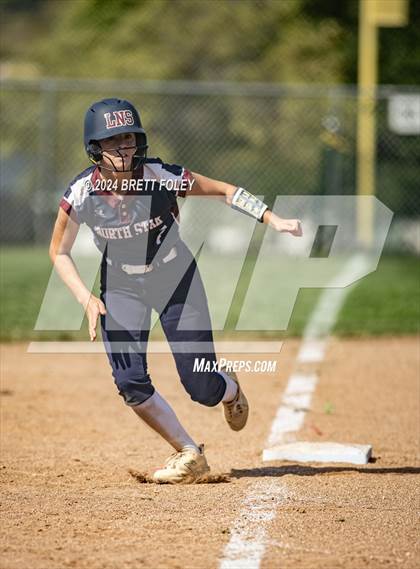 Thumbnail 3 in Platte County vs Lincoln North Star (Monarch Invitational) photogallery.