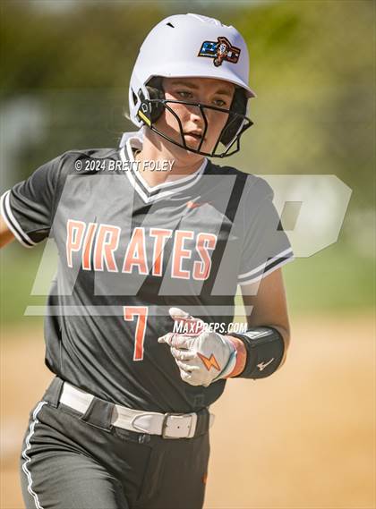 Thumbnail 2 in Platte County vs Lincoln North Star (Monarch Invitational) photogallery.