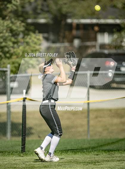 Thumbnail 2 in Platte County vs Lincoln North Star (Monarch Invitational) photogallery.