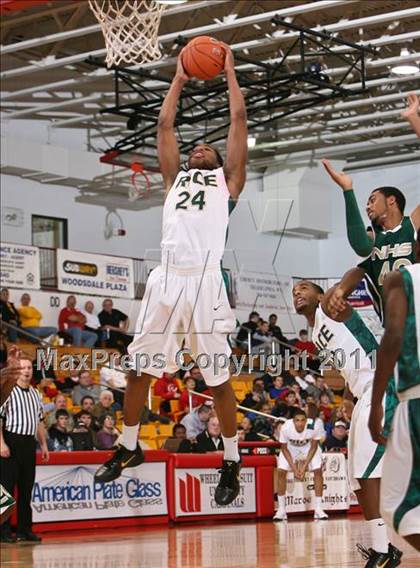 Thumbnail 1 in Northland vs. Rice (Cancer Research Classic) photogallery.