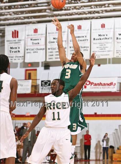 Thumbnail 3 in Northland vs. Rice (Cancer Research Classic) photogallery.