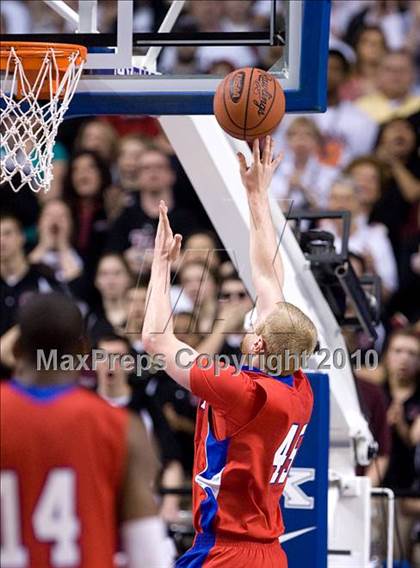 Thumbnail 1 in Ballard vs. Scott County (KHSAA Sweet 16 Semifinal) photogallery.