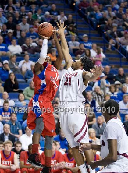 Thumbnail 1 in Ballard vs. Scott County (KHSAA Sweet 16 Semifinal) photogallery.
