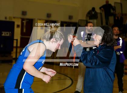 Thumbnail 3 in Wallkill vs. Warwick (Section 9 Class AA Final) photogallery.