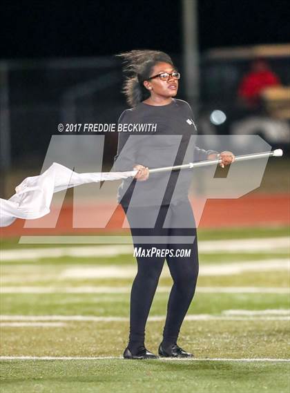 Thumbnail 3 in Iowa Park vs. Life Waxahachie (UIL 4A-2 Region I Bi-District Playoff) photogallery.