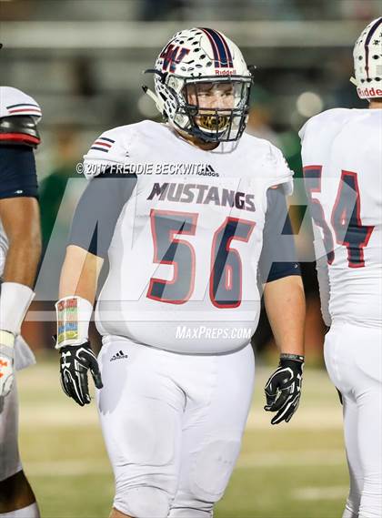 Thumbnail 1 in Iowa Park vs. Life Waxahachie (UIL 4A-2 Region I Bi-District Playoff) photogallery.