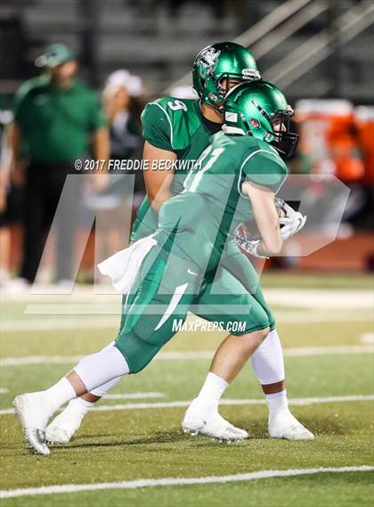 Thumbnail 3 in Iowa Park vs. Life Waxahachie (UIL 4A-2 Region I Bi-District Playoff) photogallery.